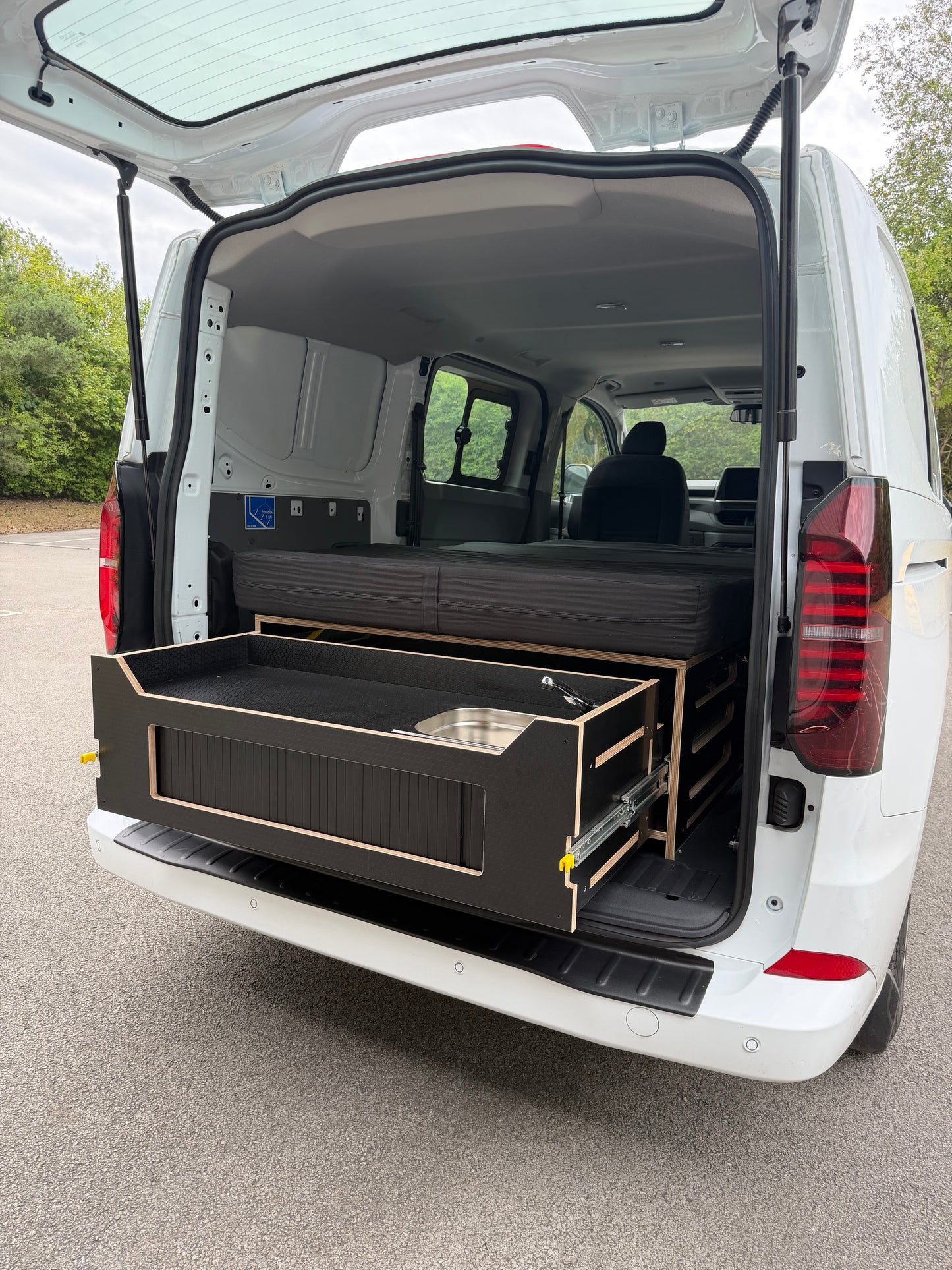 SheffRack Discovery Camping Pod