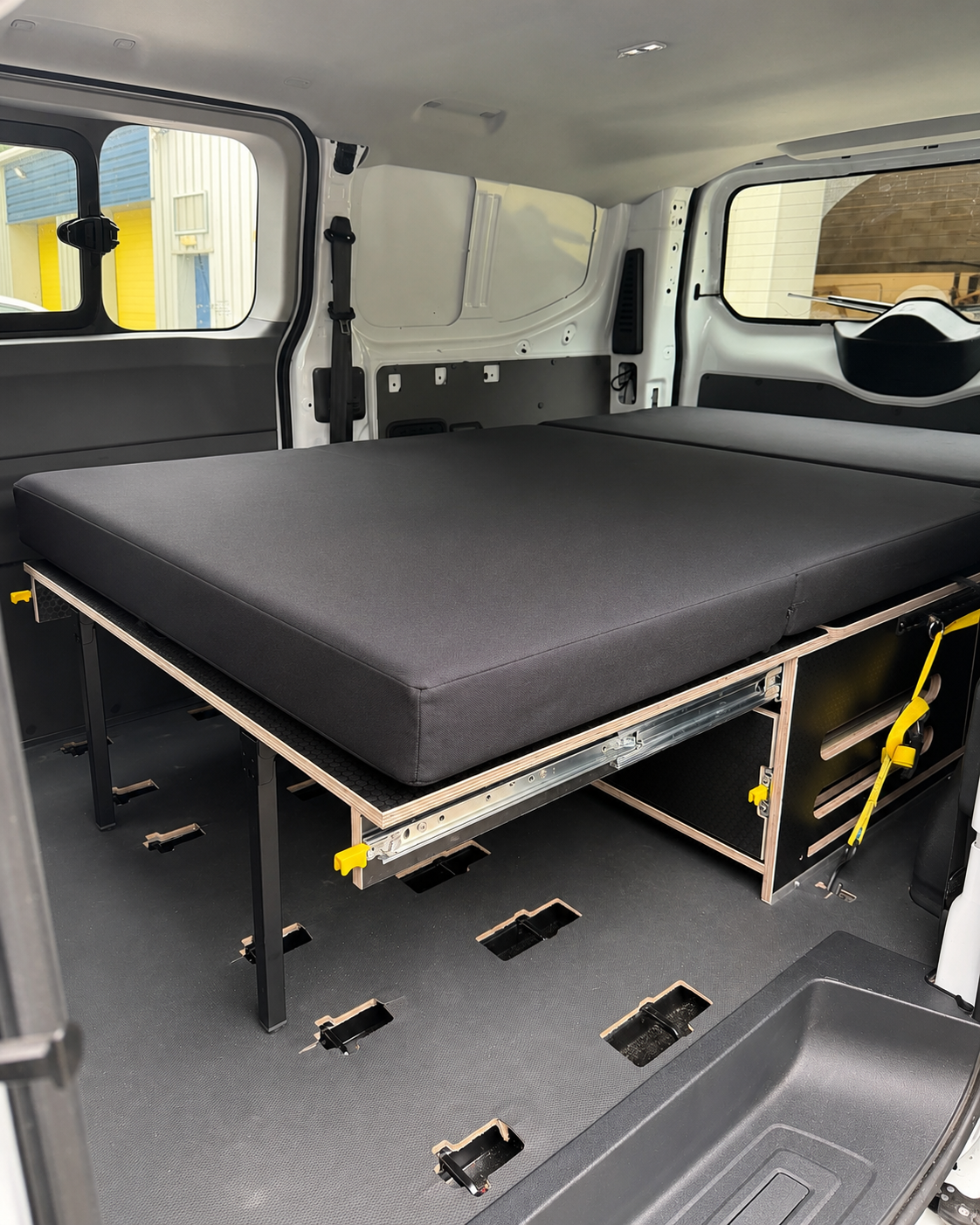 SheffRack Discovery Camping Pod
