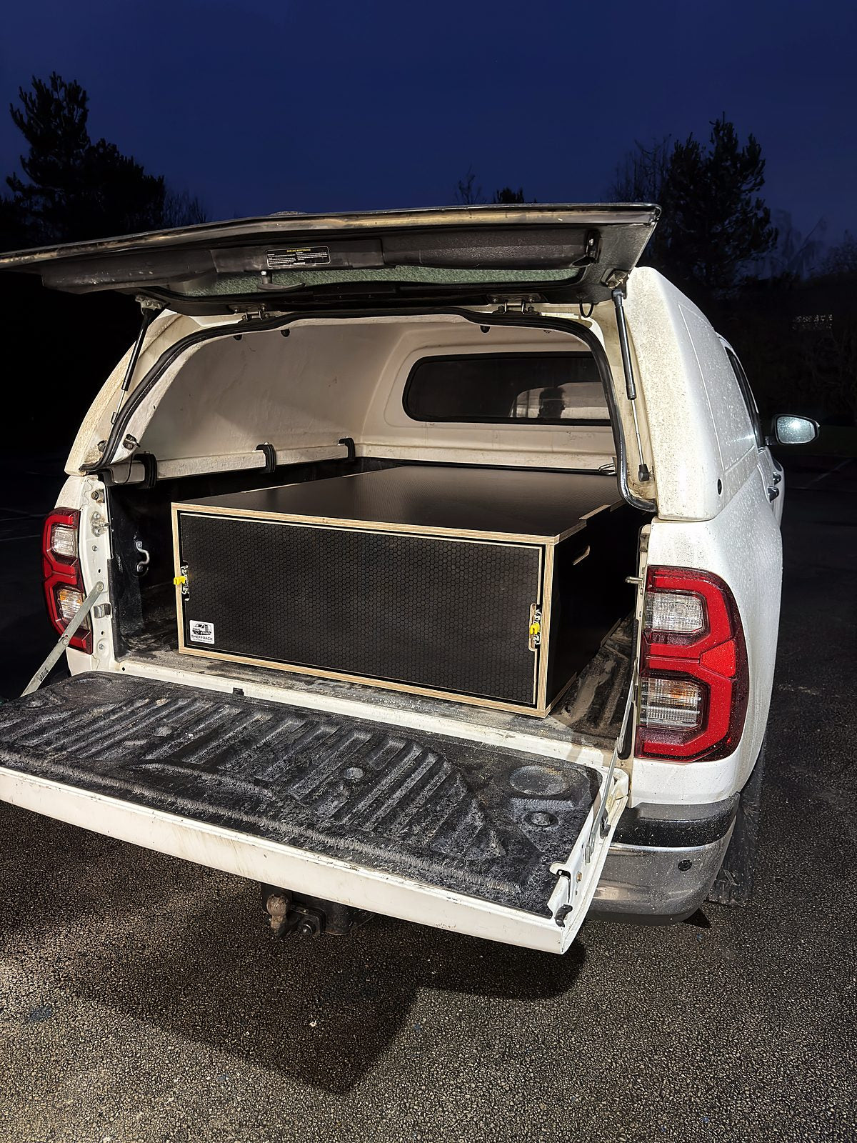 Drawer in a Toyota Hilux, under the canopy