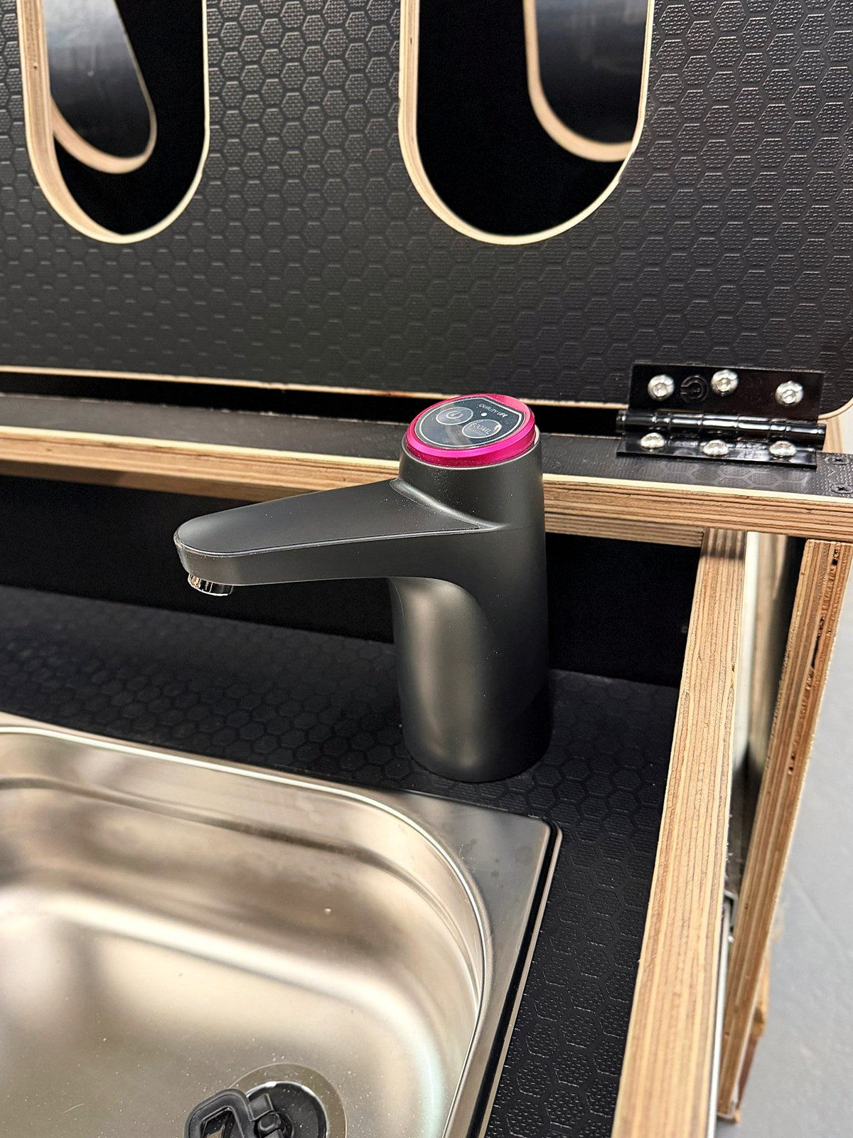 Rechargeable tap